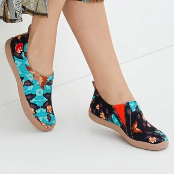 UIN Size 10.5 NWT Slip On Shoes Canvas Comfortable Loafers Butterfly Bloom - Picture 4 of 5